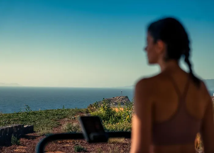 Santo Mine Oia Suites
