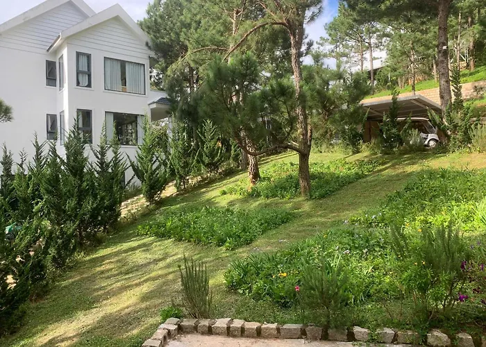 Love Hill Resort