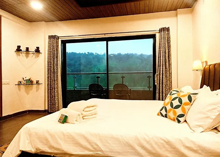 Vandhaara Luxury Stays