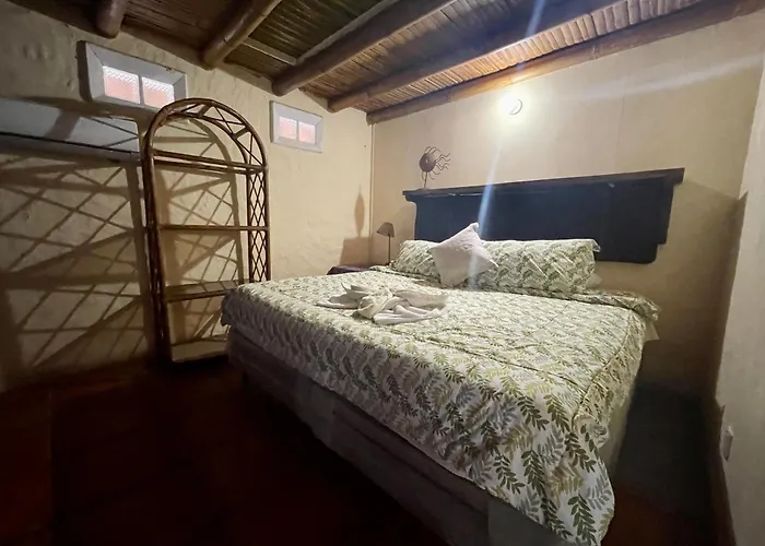 Johnnys Place Hotel