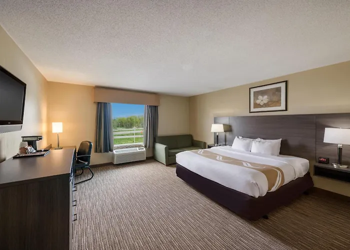 Quality Inn & Suites Fishkill South Near I-84