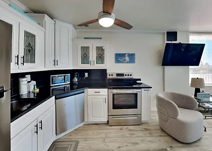 Lovers Key Beach Club #202 - 1 Bedroom Escape With Private Beach