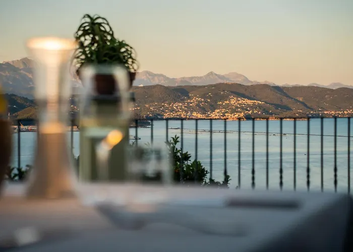 La Spezia Resorts