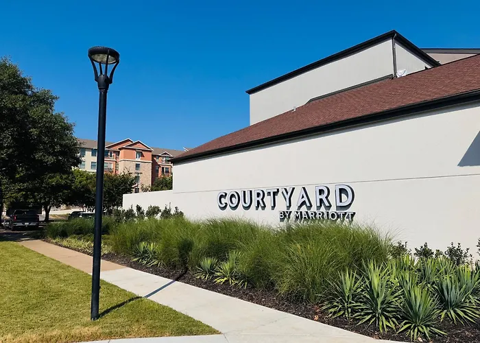 Waco Resorts