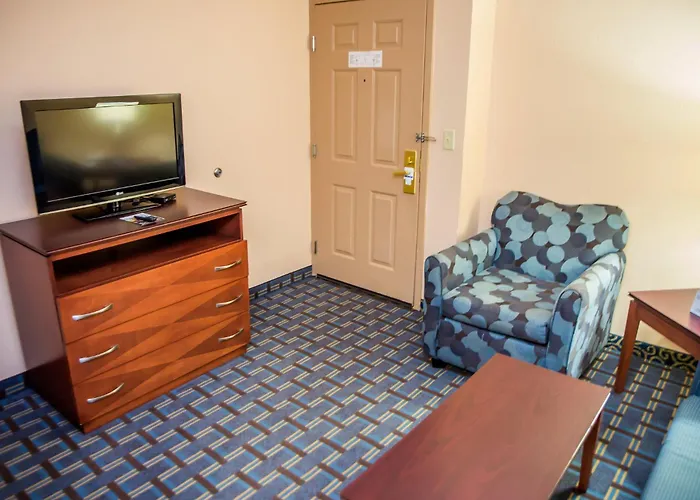 Holiday Inn Express Hotel & Suites Cocoa Beach By Ihg