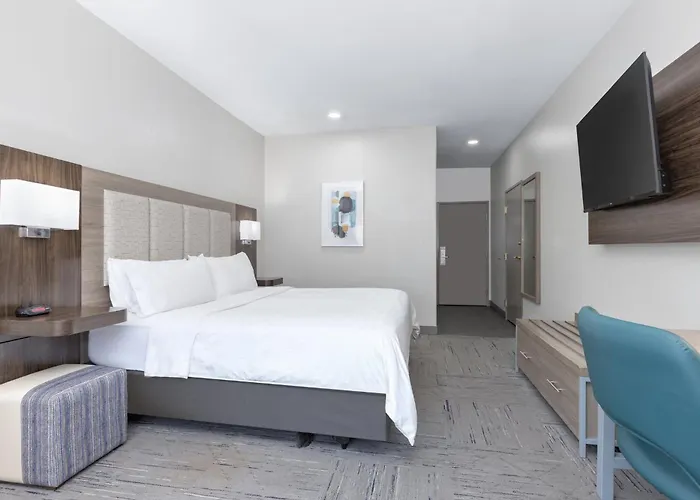 Holiday Inn Express And Suites Granbury By Ihg