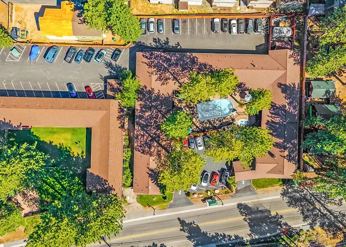 The Lodge At Lake Tahoe