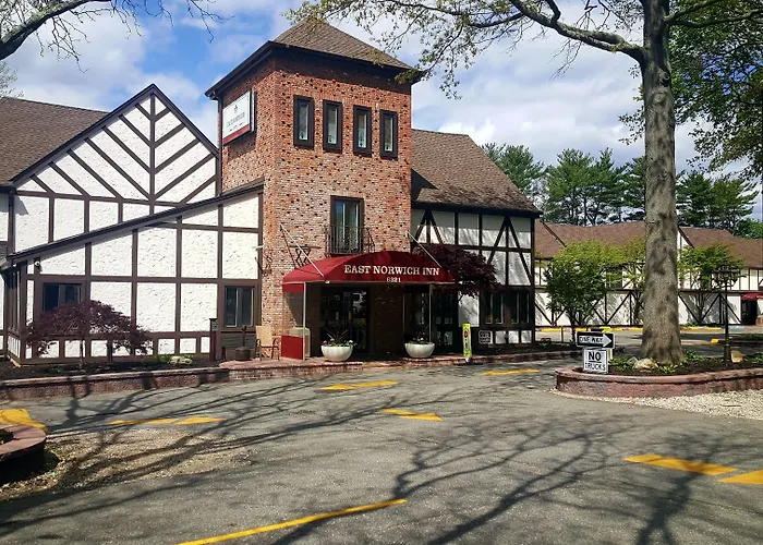 East Norwich Inn