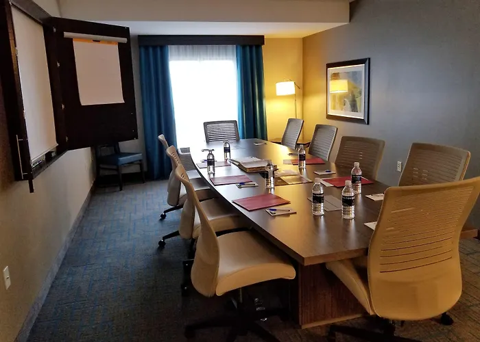 Holiday Inn & Suites Syracuse Airport - Liverpool By Ihg