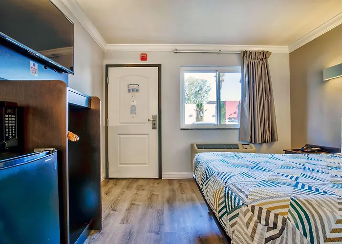 Motel 6-Menifee, Ca