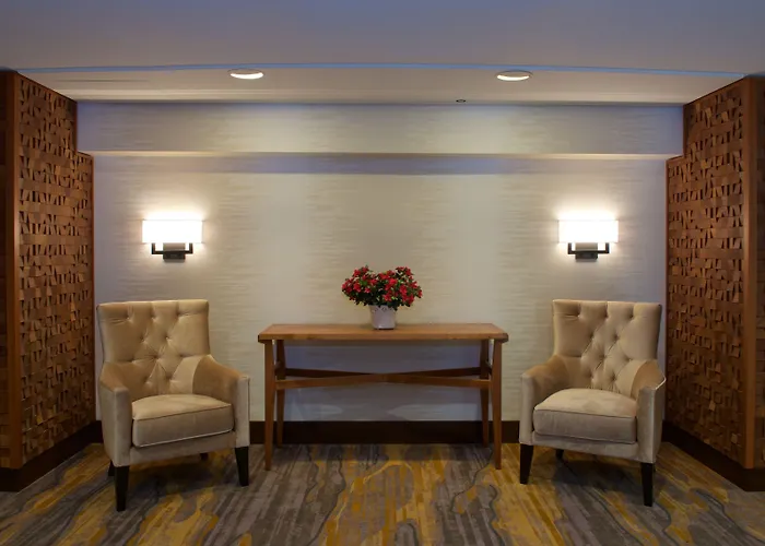 Coast Tsawwassen Inn