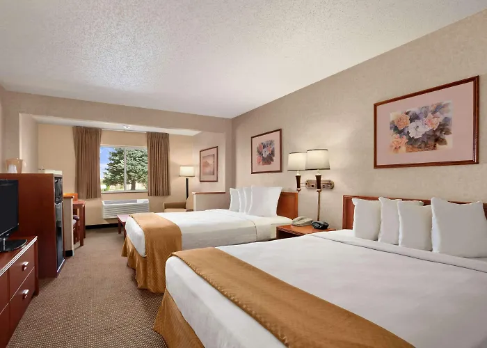 Baymont By Wyndham Golden/Red Rocks