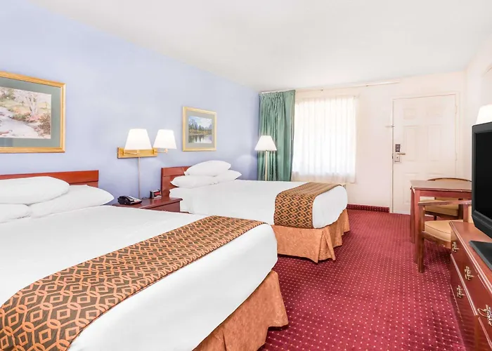Days Inn By Wyndham Lavonia