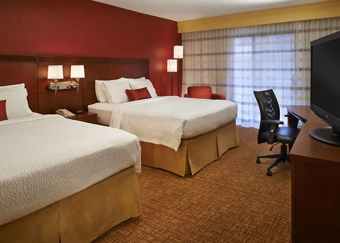Courtyard By Marriott Detroit Troy
