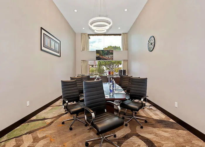 Doubletree By Hilton Whittier