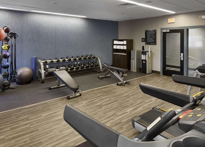 Hampton Inn Newark Airport