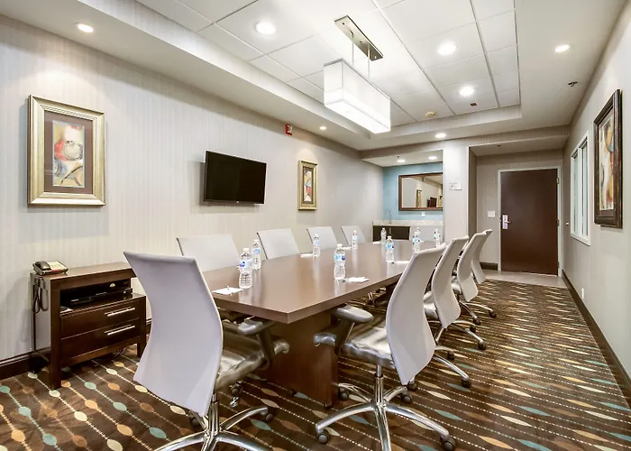 Hampton Inn West