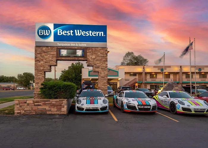 Turquoise Inn & Suites