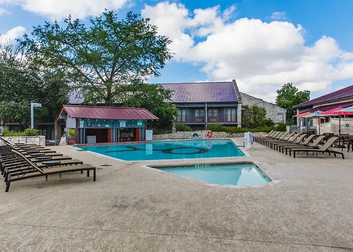 Y O Ranch Hotel And Conference Center