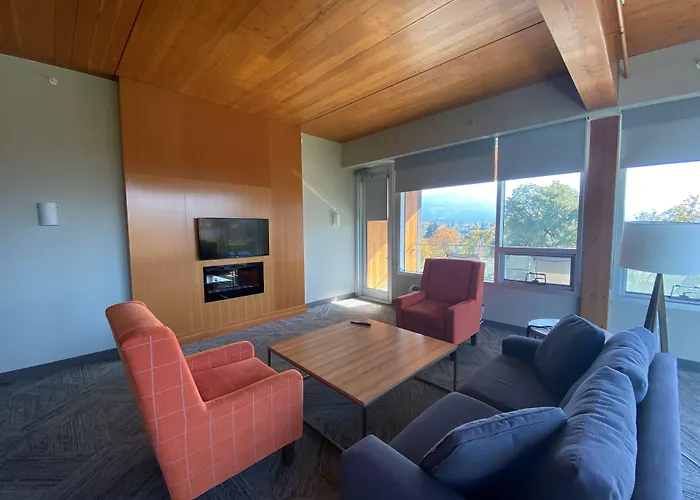 Penticton Lakeside Resort