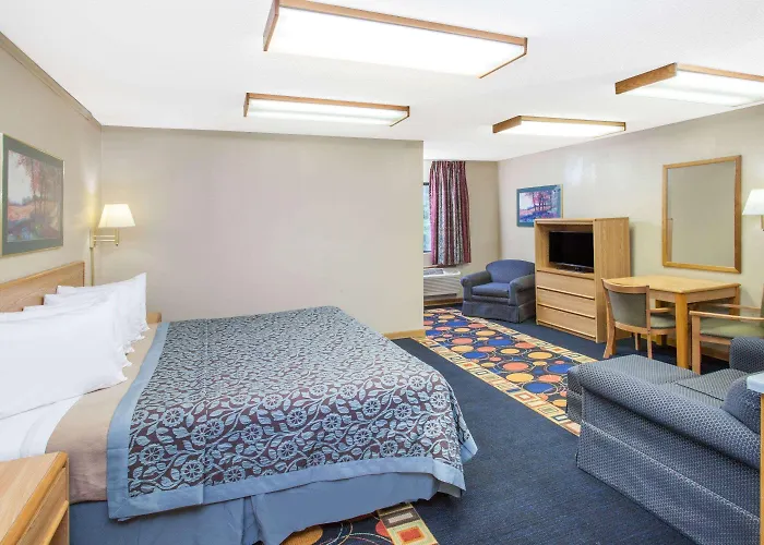 Days Inn By Wyndham Farmer City