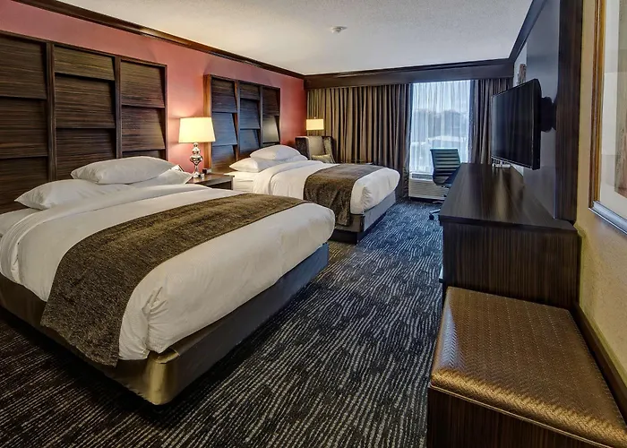 Doubletree By Hilton Decatur Riverfront