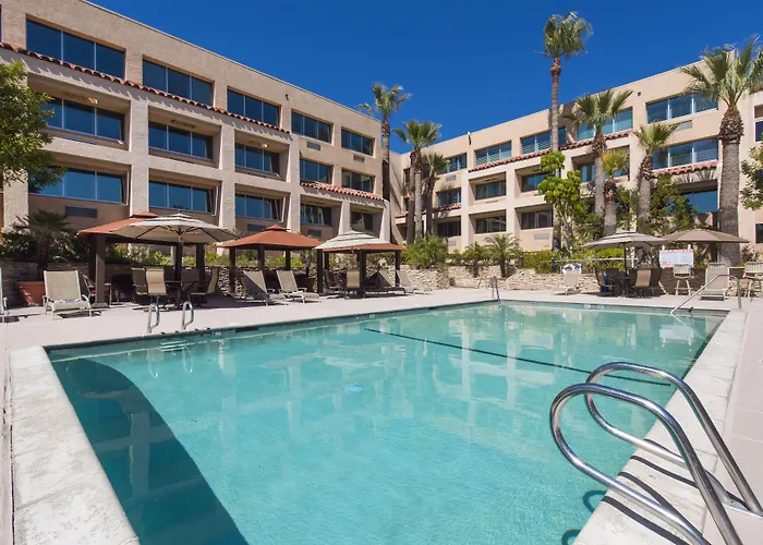 Grand Vista Hotel