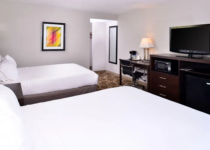 Elimwood Hotel, A Ramada By Wyndham