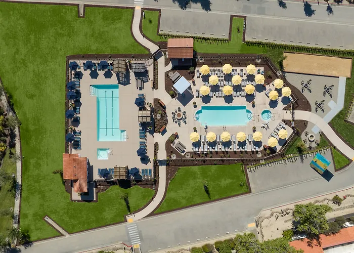 Chaminade Resort & Spa
