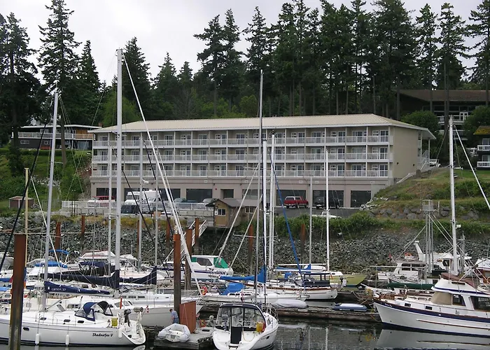 Beach Gardens Resort And Marina