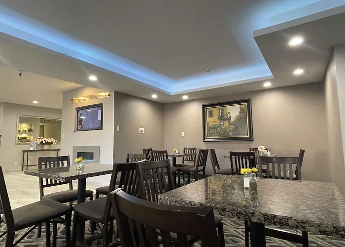 La Quinta Inn And Suites By Wyndham Cincinnati North