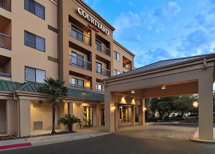 Courtyard By Marriott Austin The Domain Area