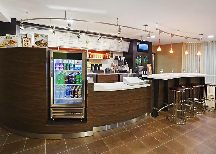 Courtyard By Marriott Austin The Domain Area