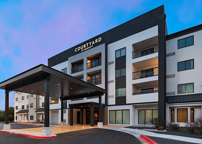 Courtyard By Marriott Austin The Domain Area