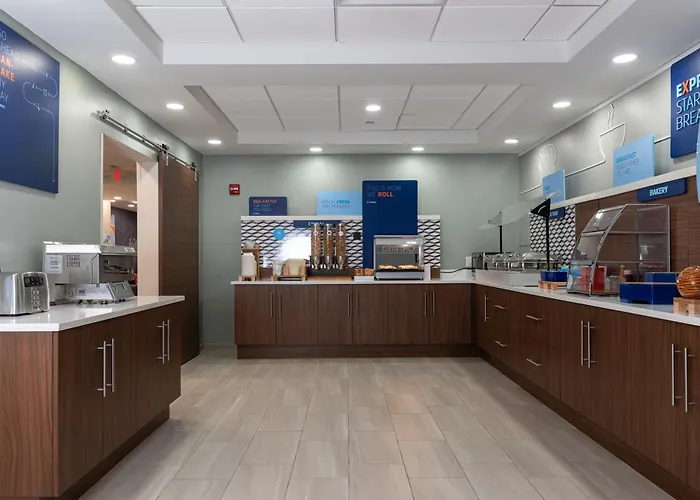 Holiday Inn Express Hotel & Suites Hampton South-Seabrook By Ihg