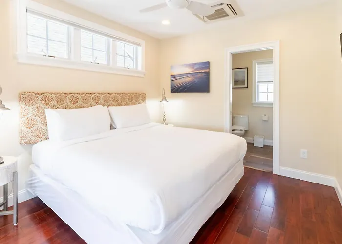 The East Island Reserve Hotel