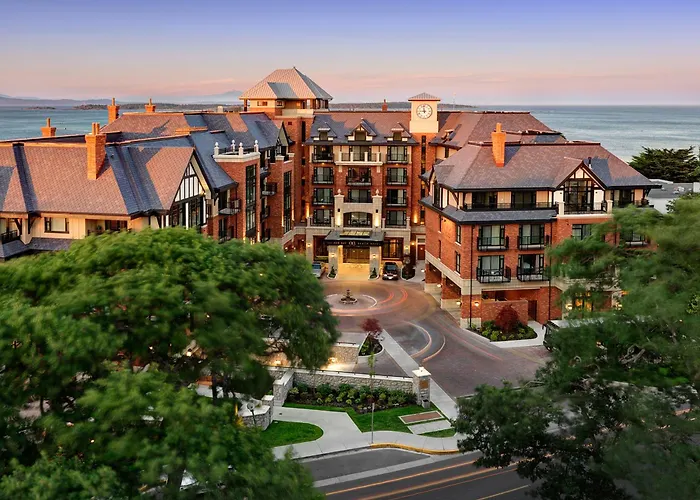 Oak Bay Beach Hotel (Adults Only)