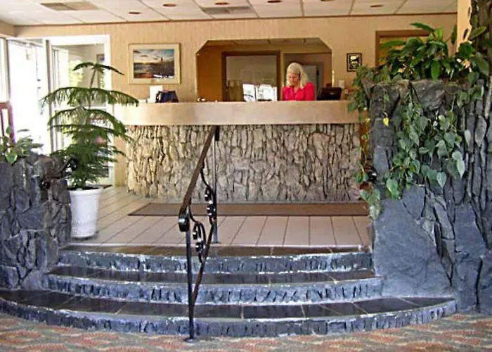 Weathervane Terrace Inn And Suites