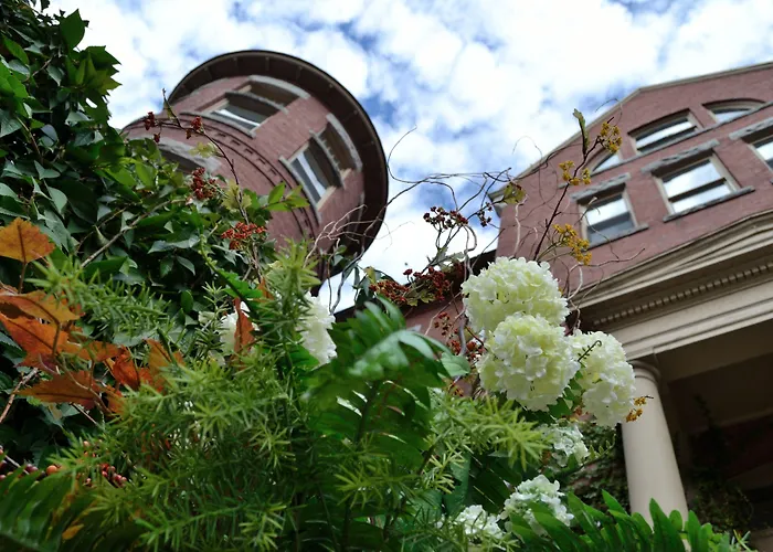 The Centennial Hotel