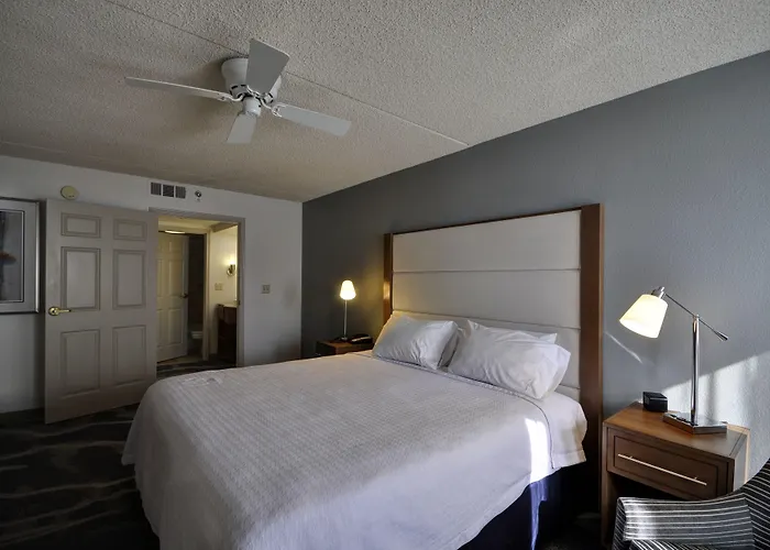 Homewood Suites By Hilton Phoenix-Biltmore
