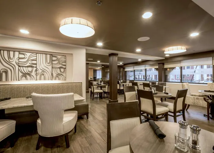 Doubletree By Hilton Montgomery Downtown