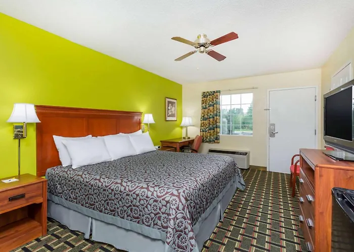 Days Inn By Wyndham Trenton
