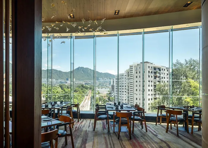 Royal Plaza Hotel