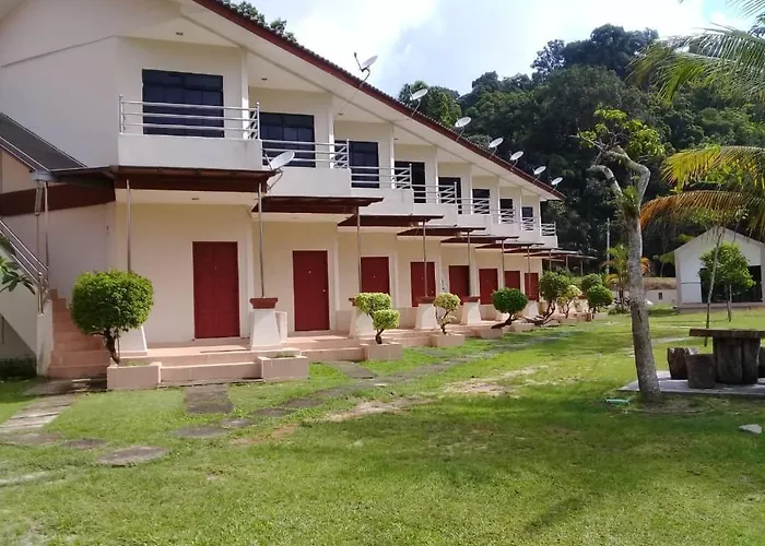 Teluk Penyabung Resort