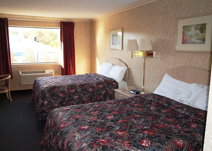 Hilltop Express Inn