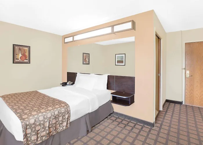 Microtel Inn & Suites By Wyndham Franklin