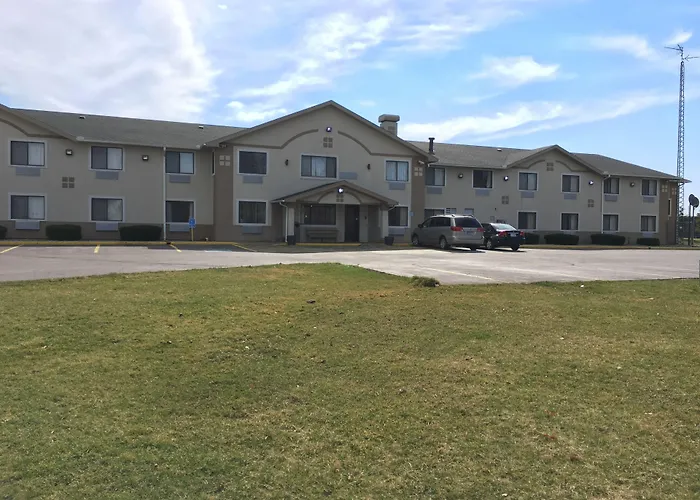 Quality Inn & Suites Howe - Sturgis