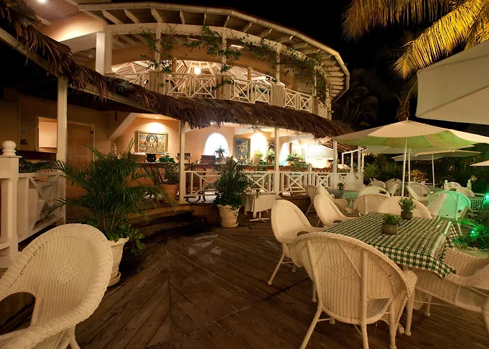 Coco Reef Resort & Spa