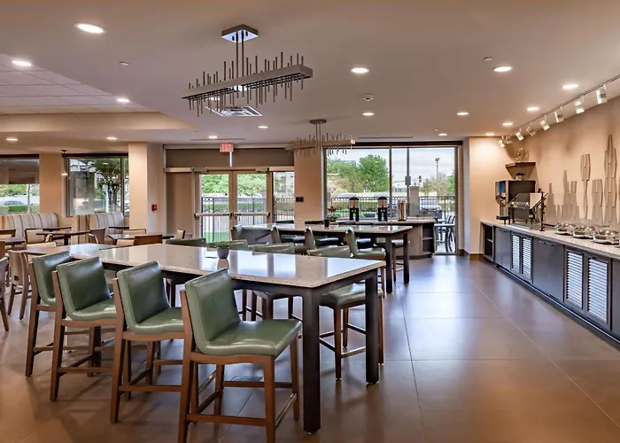 Doubletree By Hilton Dallas-Farmers Branch