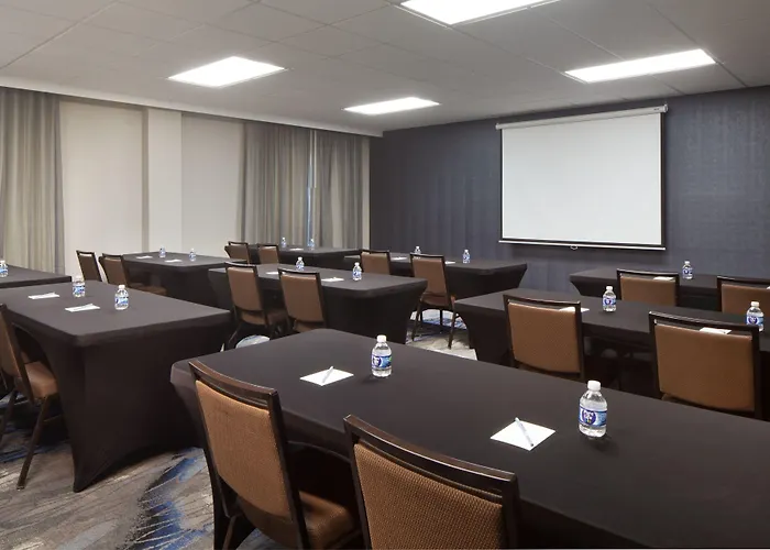 Fairfield Inn & Suites By Marriott Charleston